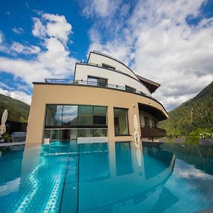 Heart Hotel Grischuna